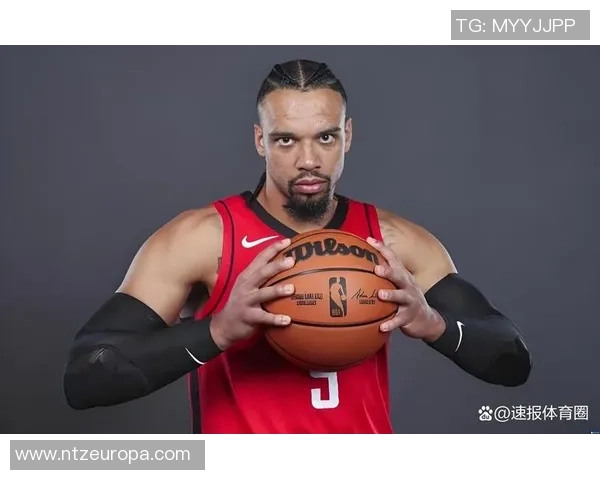 狄龙赛前拒绝触球霍姆格伦直言若是自己也不会把球交给他 狄龙赛前拒绝触球霍姆格伦直言若是自己也不会把球交给他